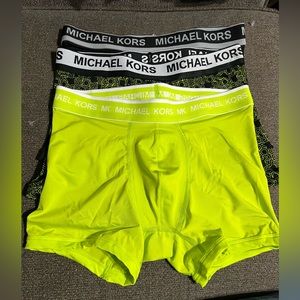 NEW 3 pack of boxers size Small